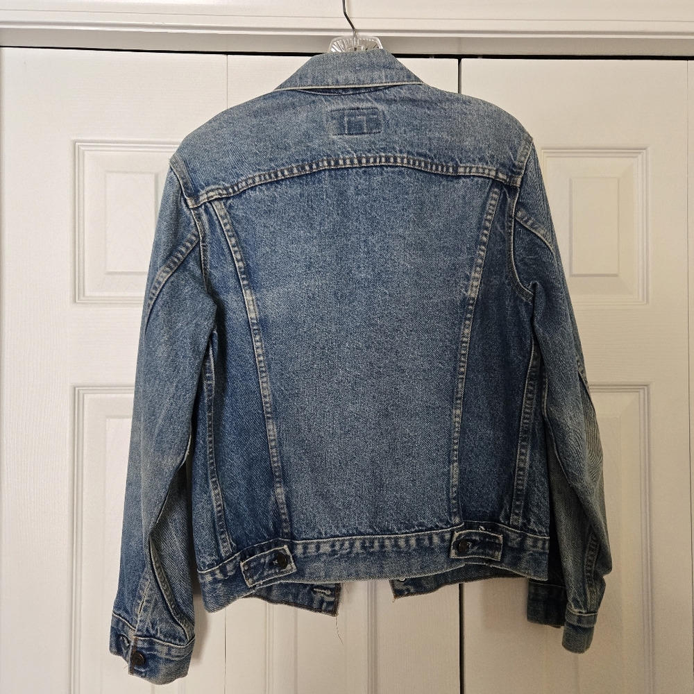Vintage Levi's Denim Jacket - Picture 2 of 6